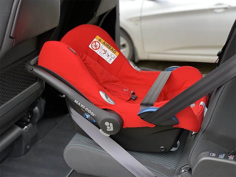 Как крепить детское кресло в машину: Как установить автокресло в машину, как правильно устанавливать детское автокресло
