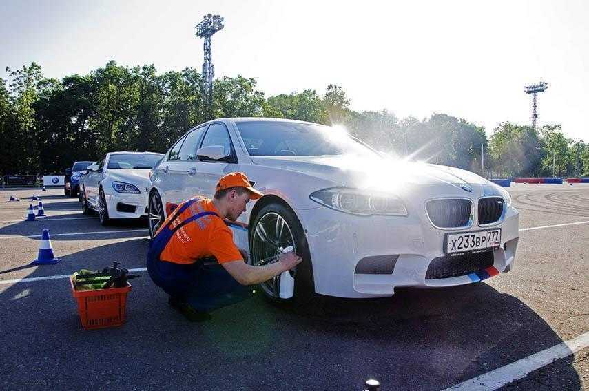 Сухая мойка машин: Сухая мойка автомобиля: все «за» и «против» - Лайфхак