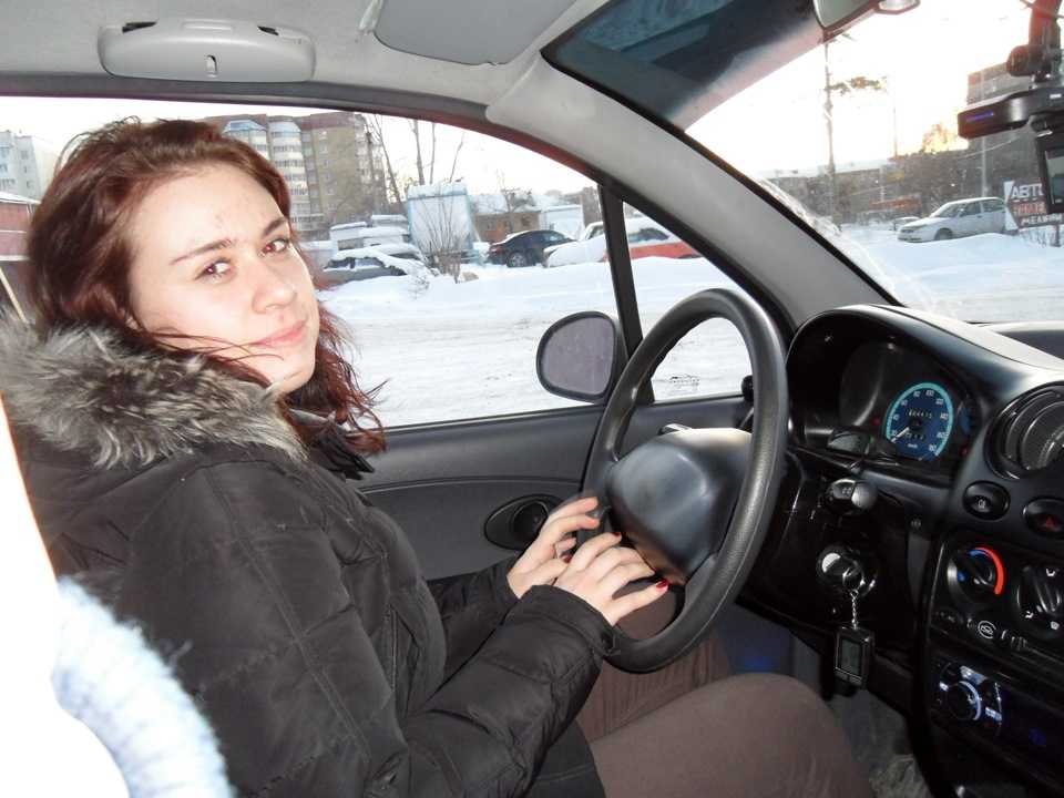 Автомобиль для начинающего водителя женщины: Какую первую машину купить 🚘 — ТОП-5 лучших авто для новичка