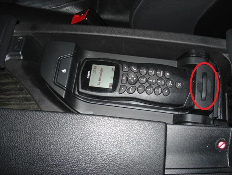 Телефон бмв е60. ОБД разъем БМВ е39. USB aux БМВ е60. BMW e60 USB. BMW e90 aux.