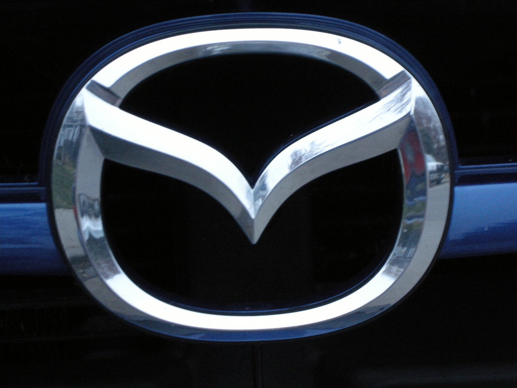 Mazda знак
