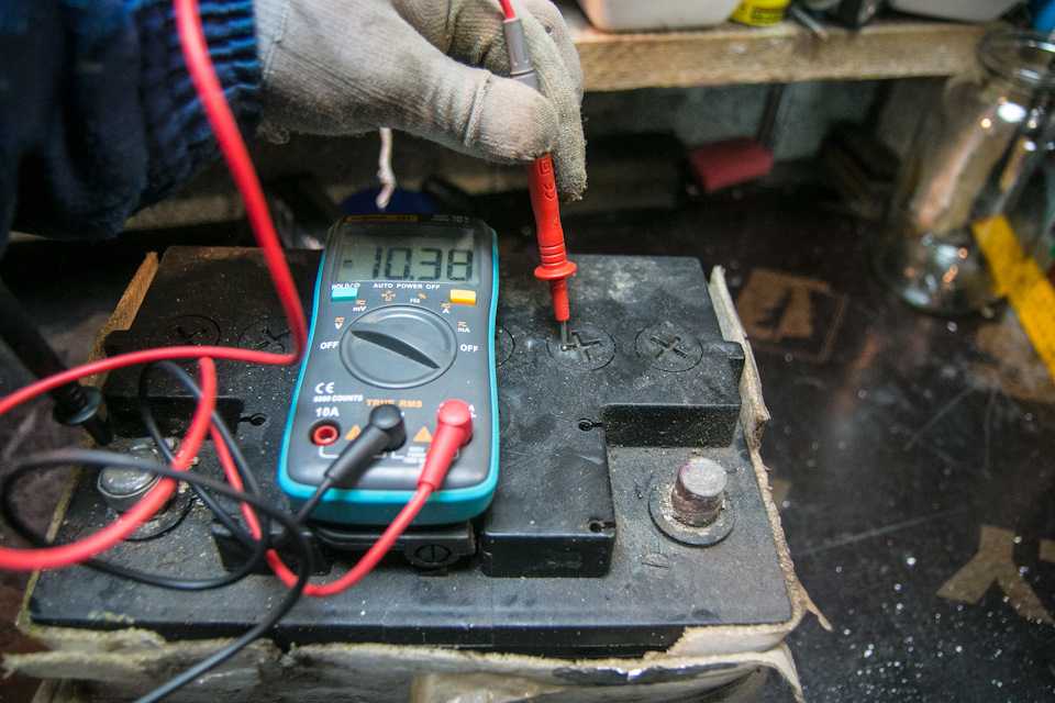 Как проверить мультиметром утечку тока на машине: Как найти утечку тока в автомобиле мультиметром: инструкции