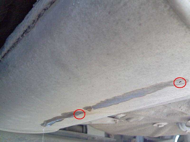 Вода из глушителя на прогретом двигателе: Вода из глушителя на прогретом двигателе