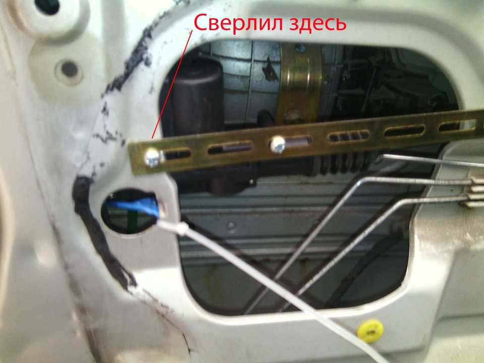 Закрылся центральный замок ключи в машине: Пять способов открыть случайно запертый автомобиль