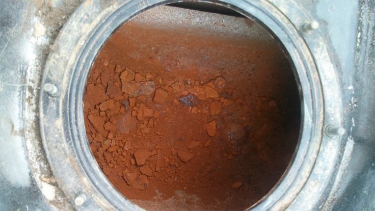 Чем отмыть бензобак от ржавчины внутри: Как почистить бензобак машины от грязи и ржавчины без помощи сомнительных присадок - Лайфхак
