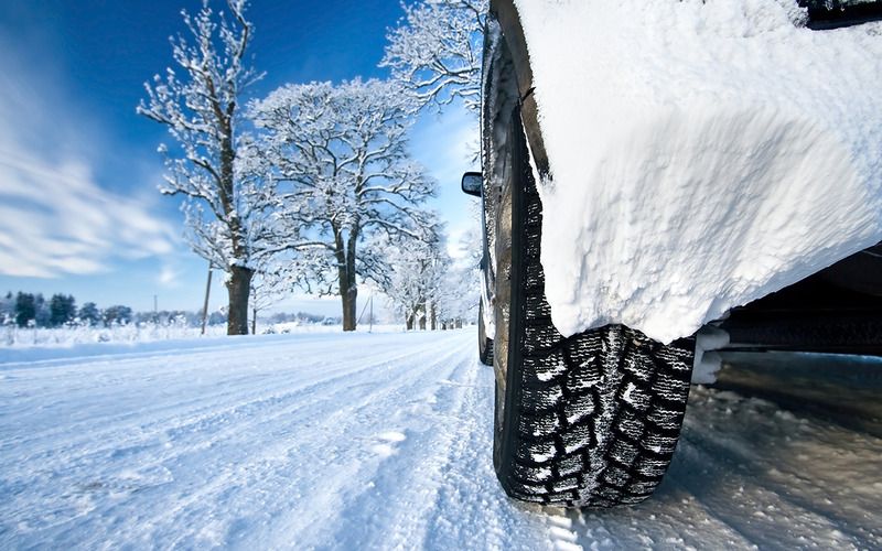 Самая лучшая липучка на зиму: тест 14 шин на снегу и льду — журнал За рулем