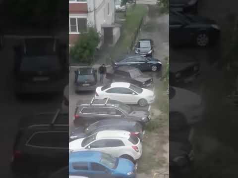 Заперли машину во дворе куда звонить: Что делать, если машину заперли на парковке :: Autonews