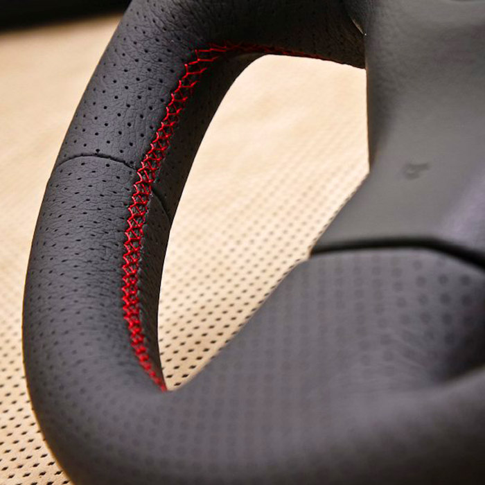 Утолщение руля и перетяжка: Утолщение руля неопреном, премиальное утолщение рулевого колеса неопреном в Москве