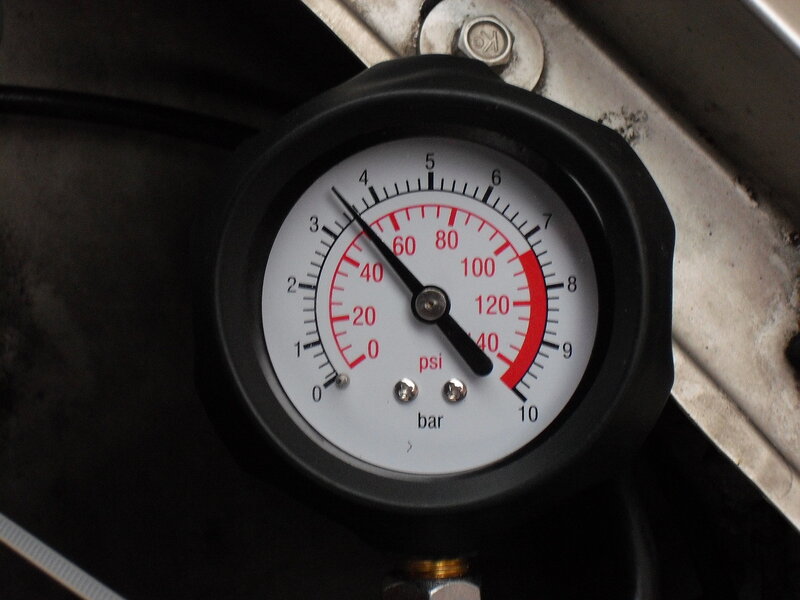 Повышенное давление масла в двигателе: Высокое давление масла в двигателе: описание, причины, устранение