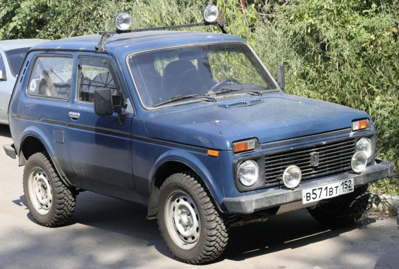 Нива на уазовских колесах: 4x4 2121 1996 , 21213, , 800 , 1.6 , /, ,