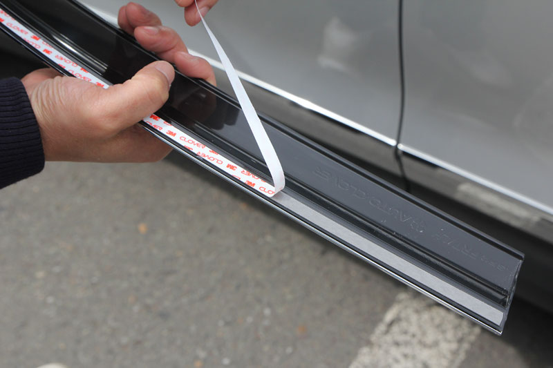 Накладки на двери авто: Защитные накладки на кромки дверей черные купить