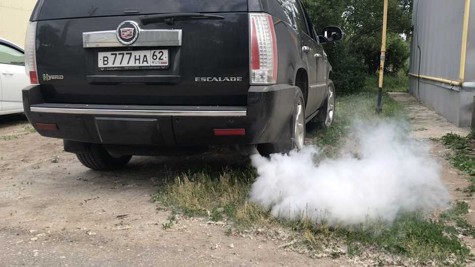 Черный дым из трубы бензиновый двигатель: причины и способы их устранения :: Autonews