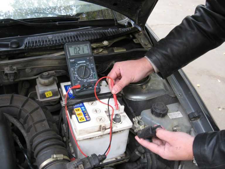 Как быстро разряжается аккумулятор автомобиля на морозе: что делать, если вдруг разрядился аккумулятор — журнал За рулем