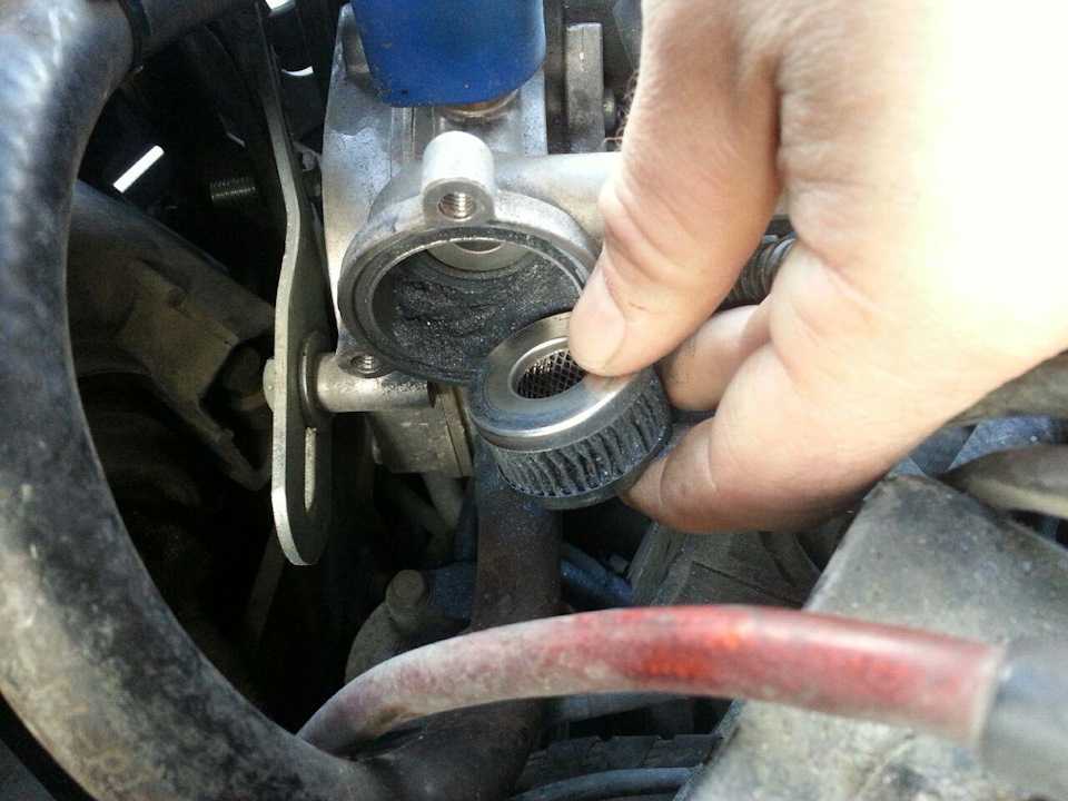 Почему глохнет двигатель при нажатии на газ: Страница не найдена - Автомобильные двигатели