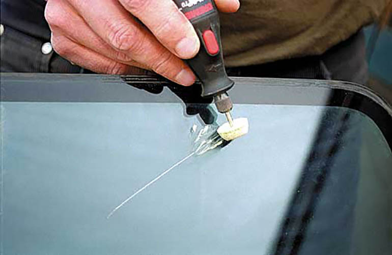 Убрать царапины с лобового стекла: Как убрать царапины с лобового стекла автомобиля. Глубокие и мелкие царапины