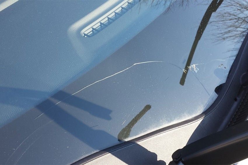Как убрать царапины на стекле авто: Как убрать царапины со стекла автомобиля своими руками
