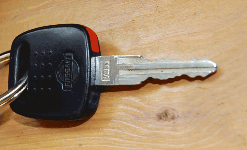 Иммобилайзер без ключа. Ключ с иммобилайзером ВАЗ 2115. ГАЗ Соболь ключи с иммобилайзером. Ключ акцент с чипом дубликат. Chery Bonus ключ иммобилайзера.