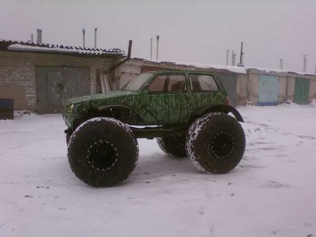 Нива на уазовских колесах: 4x4 2121 1996 , 21213, , 800 , 1.6 , /, ,