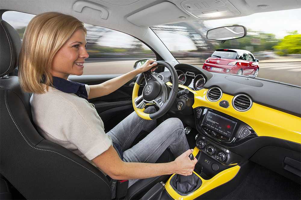 Какую машину брать начинающему водителю: Какую первую машину купить 🚘 — ТОП-5 лучших авто для новичка