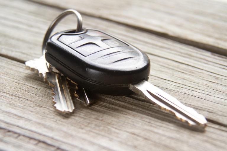 Потерял ключи от машины что делать: купить, продать и обменять машину