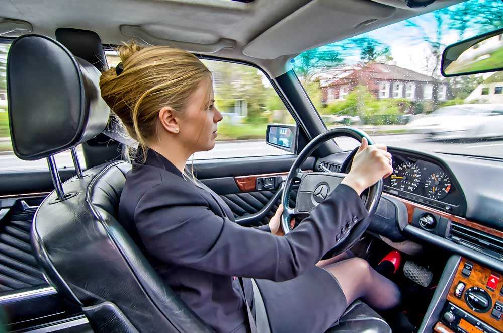 Машина для начинающих водителей девушек: Какую первую машину купить 🚘 — ТОП-5 лучших авто для новичка