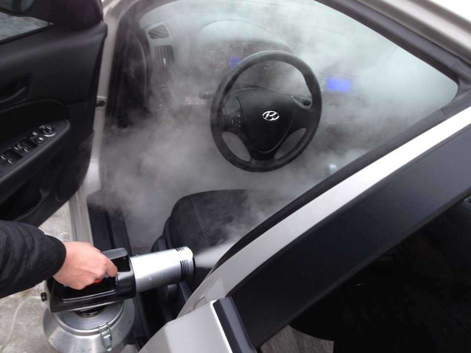 Как убрать воду из салона автомобиля: Как просушить салон автомобиля, убрать воду или влагу из салона