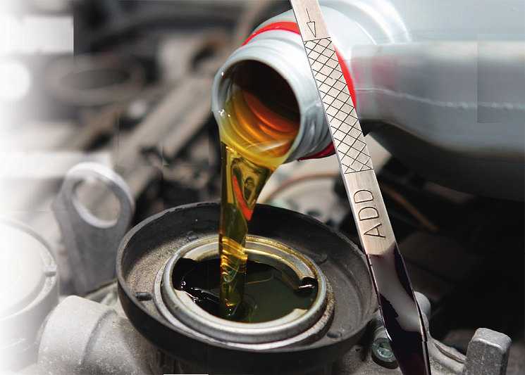 Бензин в масле: причины почему попадает и как определить в картере двигателя
