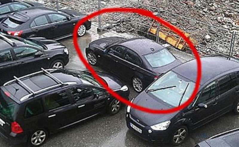 Куда звонить если заблокировали машину во дворе: Что делать и куда звонить, если вашу машину на парковке заблокировал другой автомобиль?