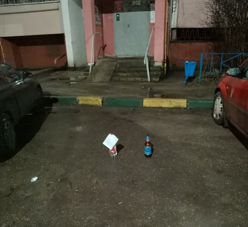 Как застолбить парковочное место во дворе: Как сделать, чтобы твое парковочное место во вдворе никто не занимал - Общество
