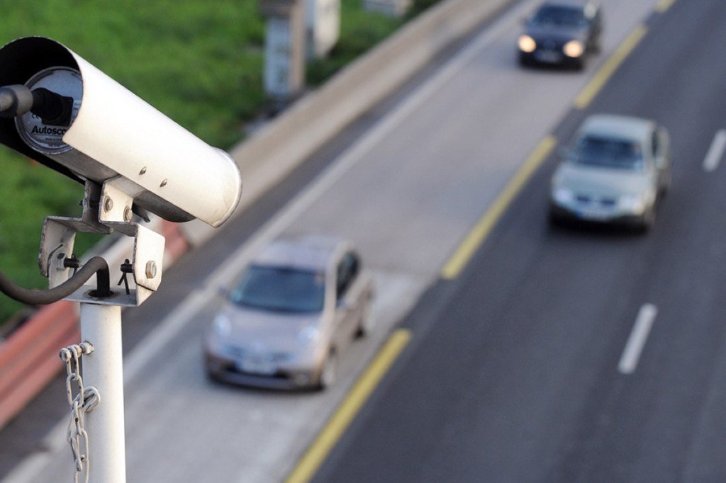 Правила установки камер фиксации скорости: Треноги на дорогах - законно ли это в 2022 году