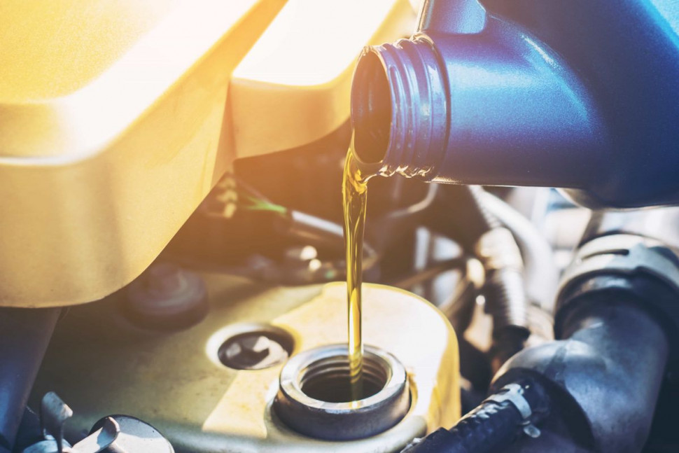 Замена жидкостей в автомобиле: Замена технических жидкостей в автомобиле