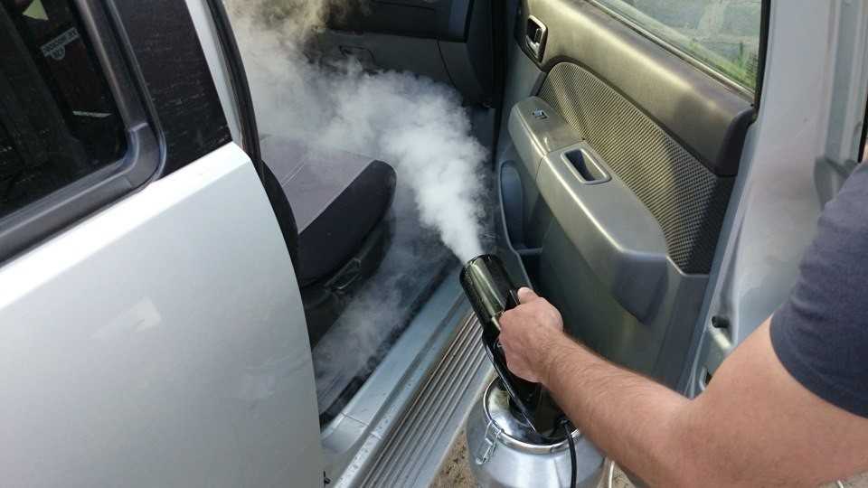 Как высушить салон автомобиля от антифриза: Как высушить ковролин в машине от антифриза