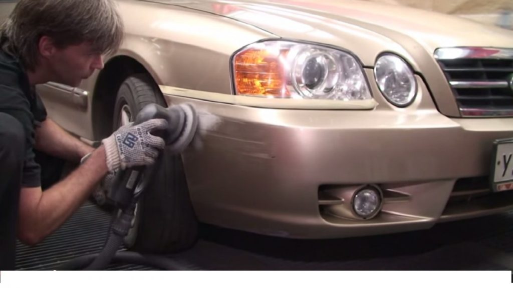 Как покрасить бампер автомобиля своими руками: Как покрасить бампер автомобиля своими руками? Видео уроки окраски бампера