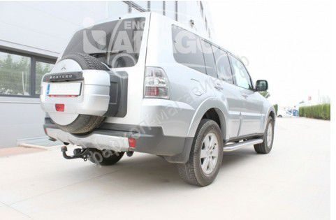 Фаркоп паджеро 4: Фаркоп с защитой заднего бампера с рывковой проушиной Pajero IV (Pajero 4)