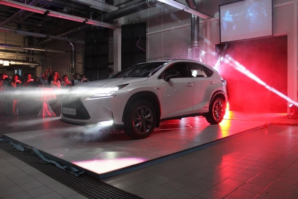 Завод лексус: Компакт Lexus NX впервые встанет на конвейер вне Японии — ДРАЙВ