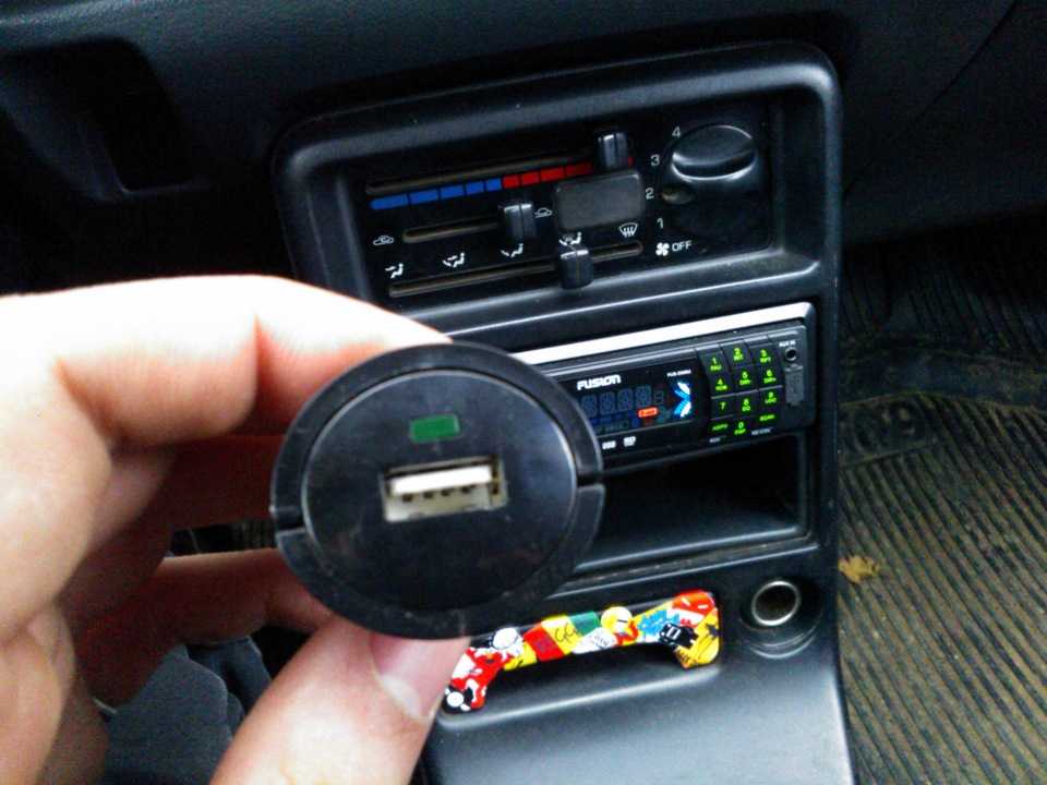 Как подключить телефон к магнитофону через usb: Как подключить телефон к магнитоле через USB кабель?