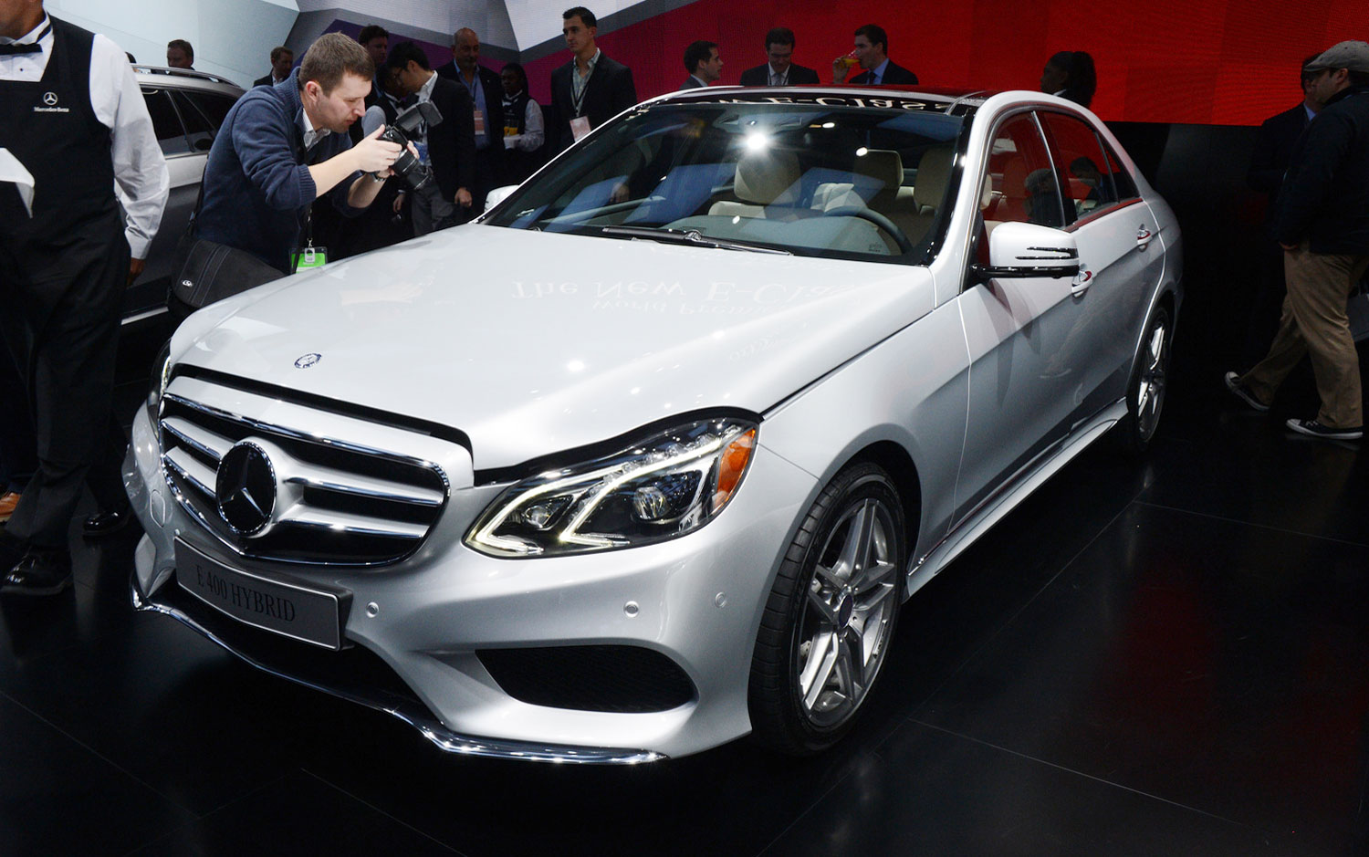 Купить мерседес новый у официального. Mercedes Benz e350 2014. Мерседес, новый выпуск Mercedes Benz.. Mercedes-Benz e-class 2014. Mercedes-Benz e350 Sports.