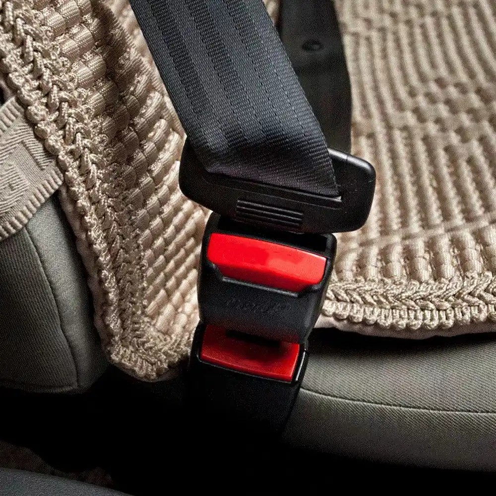 Как разблокировать ремень безопасности: Как разблокировать ремни безопасности при их блокировке в автомобиле