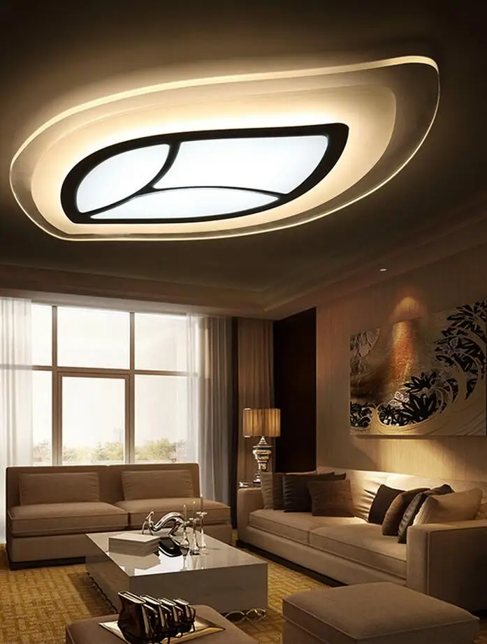 Освещение в гостиной с натяжными потолками: Секреты освещения в гостиной с натяжными потолками, советы дизайнера