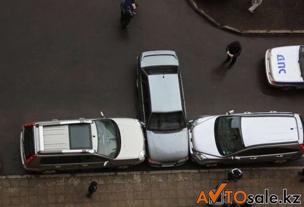 Что делать если перекрыли машину: Автомобиль заперли на парковке. Что делать и куда звонить? — Российская газета