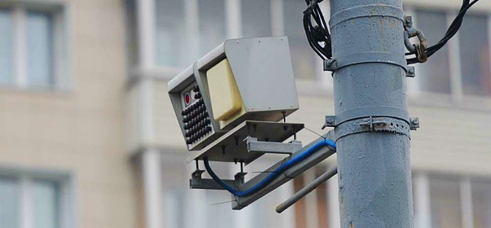 Камера контроля скорости как бизнес: Как работает бизнес дорожных камер в России?