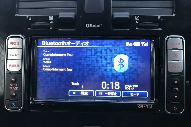 Как подключить музыку с телефона в машине: Как через телефон слушать музыку в машине: как включить и передать