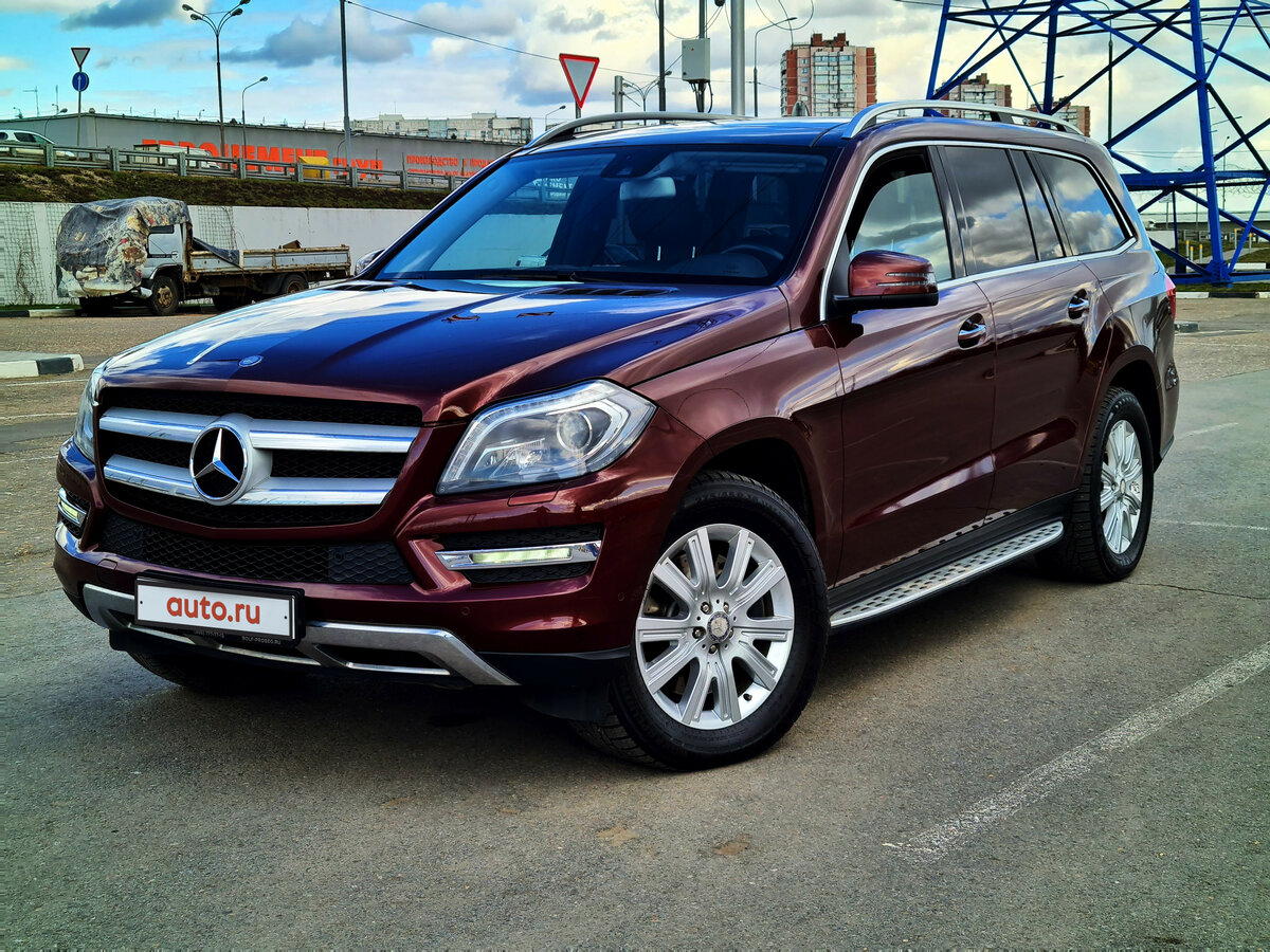 Большая мл. Mercedes-Benz gl-class 2013. Mercedes-Benz gl-class (x166). Mercedes-Benz x166 пурпурный. Мерседес мл 350 бордовый.