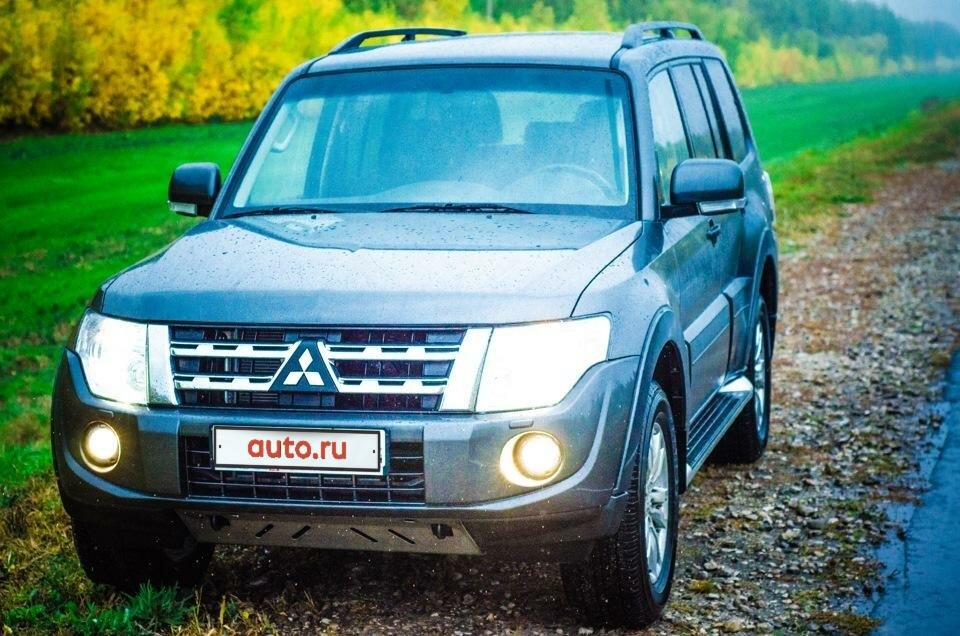 Pajero 2006. Mitsubishi Pajero 4 strong pic.