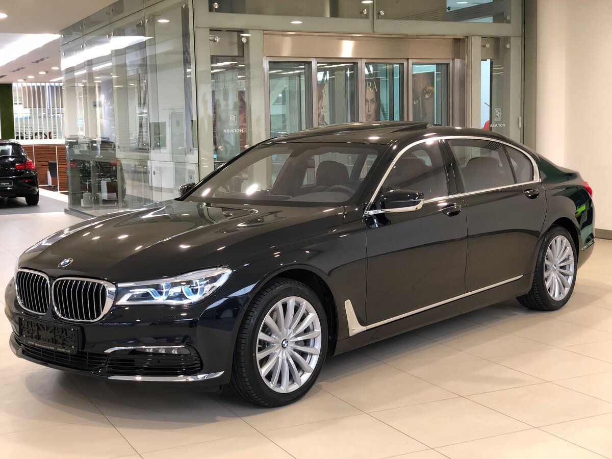 Автомобиль 1 миллион рублей. BMW 750li g12. BMW 750li XDRIVE. БМВ 750 li XDRIVE. BMW 750li XDRIVE 2018.