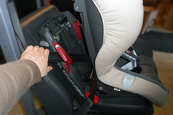 Крепление детского автокресла ремнями безопасности: Крепление автокресла ремнем безопасности