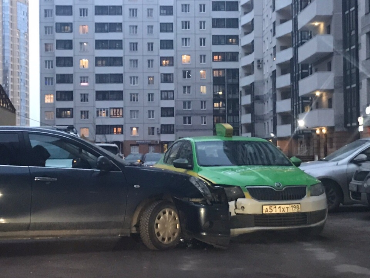 Что делать если заблокировали машину: Что делать, если вашу машину заблокировали на парковке? | Вечные вопросы | Вопрос-Ответ