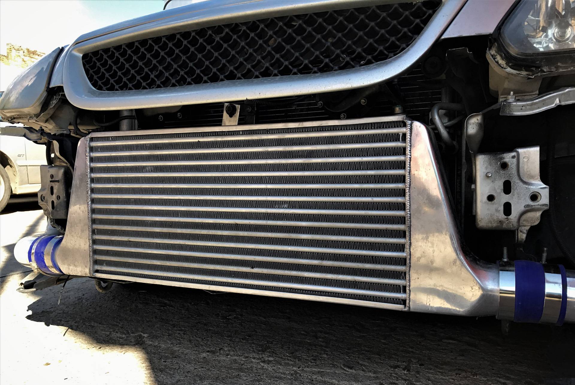 Интеркуллер: интеркулер-кит Toyota Mark 2 JZX90, JZX100 (кулер+пайпы)