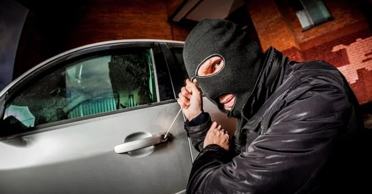 Кража из автомобиля квалификация: УК РФ Статья 158. Кража / КонсультантПлюс