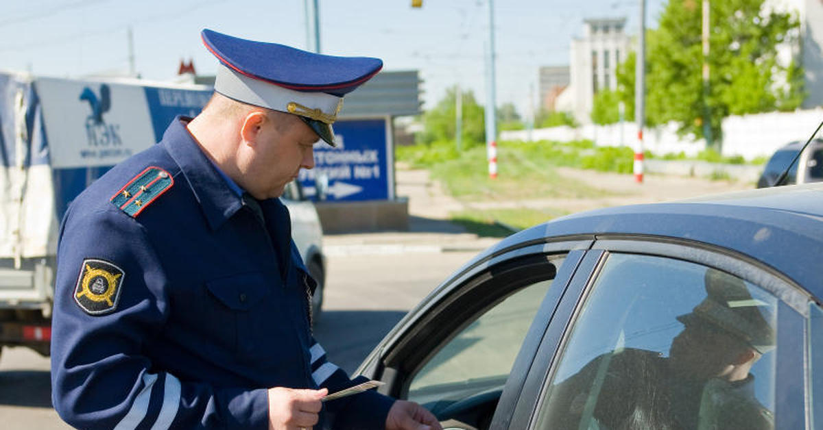 Остановка тс сотрудником дпс: Остановка транспортного средства / КонсультантПлюс